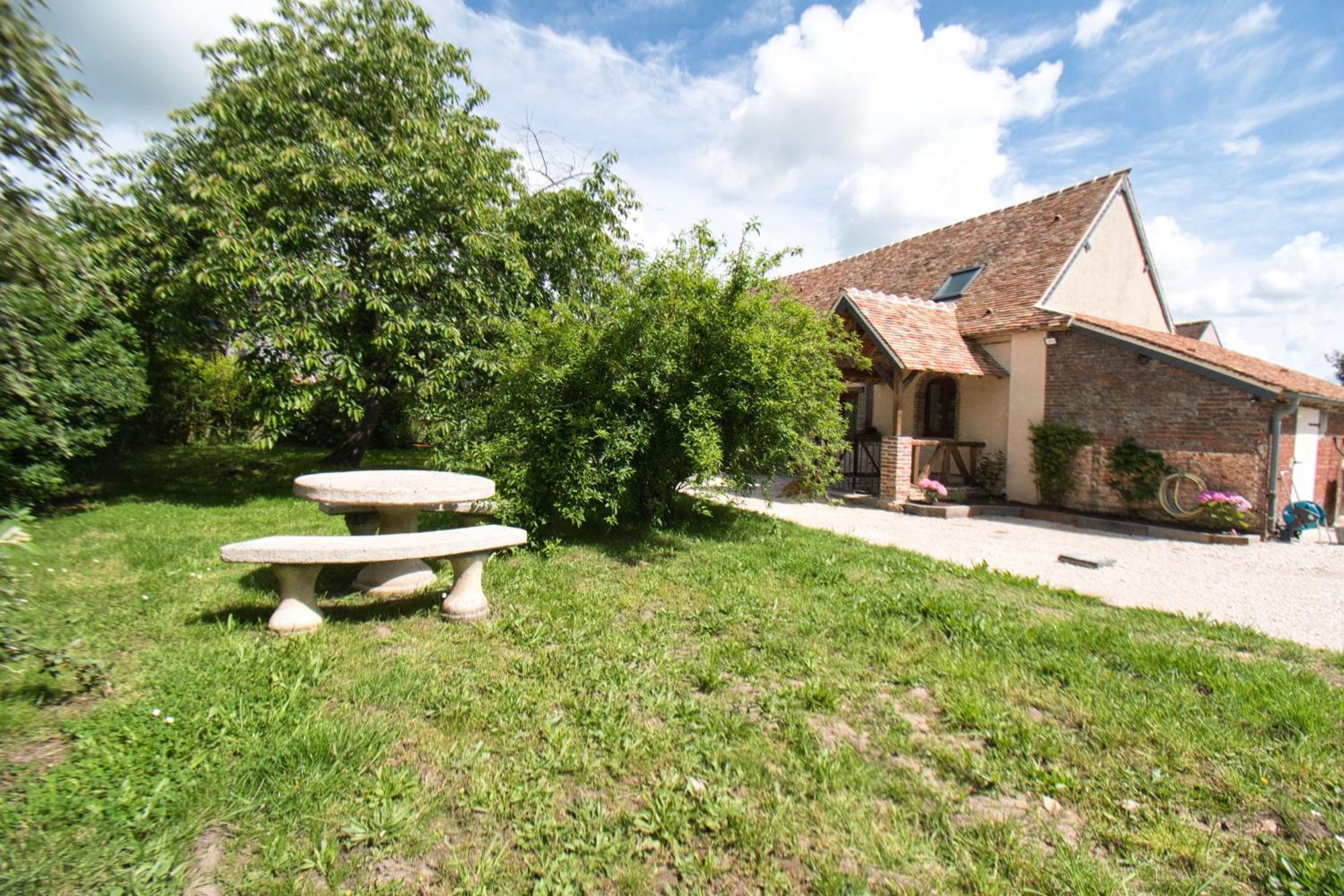 Le Relais Des Caleches - La Jungle Room Bu (Eure-et-Loir) Экстерьер фото